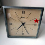 Russian Desk Clock Molnija Red Star USSR 1965