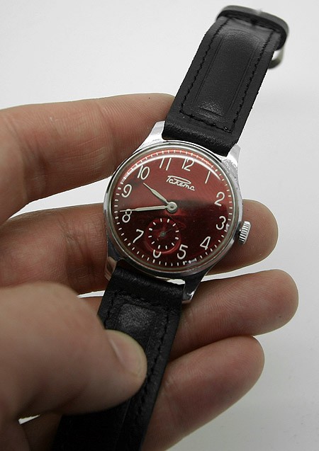 Soviet mechanical watch RAKETA Pobeda USSR 1977