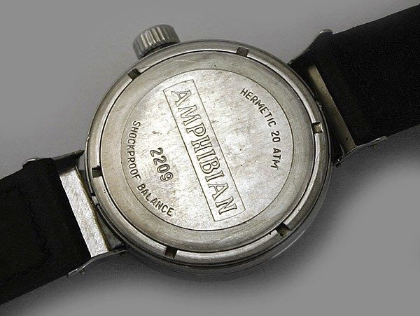 Soviet Vintage Vostok 2209 Amphibian Diver Mechanical Military Watch USSR