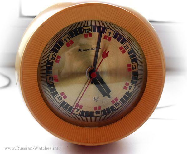 Russian Electro-Mechanical Desk Clock Yantar Roly-Poly USSR 1980s